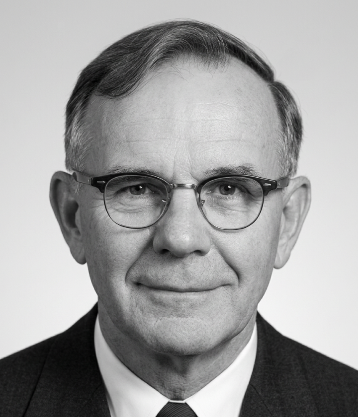Ralf E. Hiatt
